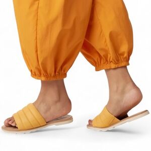 Sorel Ella III Slide Sandals Womens Size‎ 8 Yellow Ray Honey Quilted Leather NEW